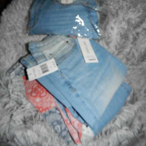 Driftwood Jeans Farrah Flare Patchwork Bandanna Print Insert Light Wash🆕NWT! - Picture 8 of 16